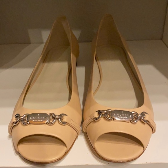 GUCCI TAN FLATS - Picture 4 of 11